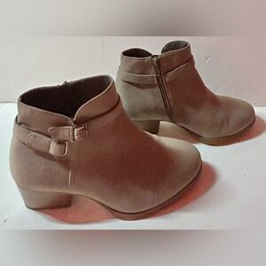Giani Bernini Doriif Booties Memory foam 1.5” Heel